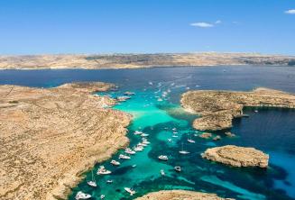 Photo aérienne de Blue Lagoon, Comino, Malte
